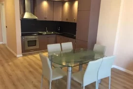 Apartament 2+1 ne shitje Blloku, Eladás