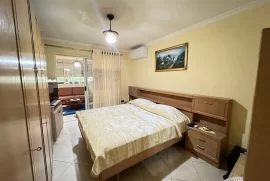 Apartament 4+1 me qira te “Mozaiku i Tiranës”, Ενοικίαση