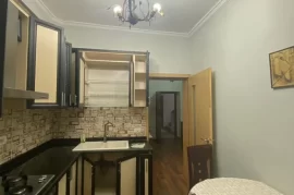 Apartament 2+1 me qira  rruga e kavajes, Qera