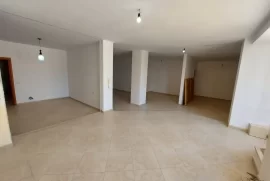 SHITET APARTAMENT 3+1 TE 21-DHJETORI , Eladás