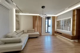 Apartament 2+1 per qera ,Materniteti i Ri, Affitto