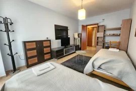 Pranë Jurdikut, apartament 2+1 me qira, Huren