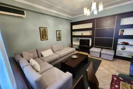 Pranë Jurdikut, apartament 2+1 me qira, Ενοικίαση