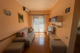 Apartament me qira ne Golem 300 Euro , Qera