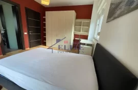 Rruga Myslym Shyri, apartament 2+1 me qira, Qera