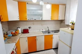 Shitet apartament 3+1,afer valutes,Kavaje, Sale