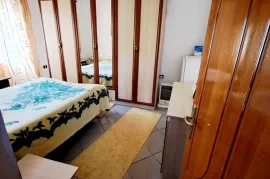 Shitet apartament 3+1,afer valutes,Kavaje, Shitje