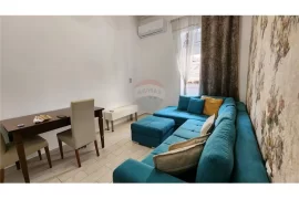 Apartament 1+1 me Qera, Bllok, Location