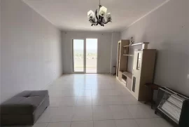 Kavaje,apartament 1+1,pallat I ri,rruga Josif Budo, Πώληση