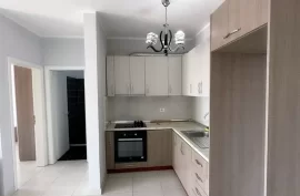 Kavaje,apartament 1+1,pallat I ri,rruga Josif Budo, Eladás