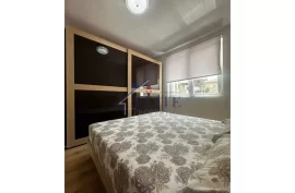 Pranë Kafe Florës, apartament 2+1 në shitje, Vente