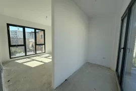 Apartament per shitje Ali Demi , Πώληση