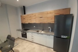 APARTAMENT ME QERA 1+1 TEK KODRA E DIELLIT, Alquiler