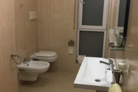 APARTAMENT ME QIRA 3+1, RRUGA MUJO ULQINAKU, Bérlés