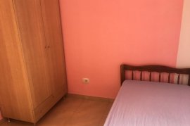 Jepet me qira apartament 3+1, Tregu Elektrik, Qera