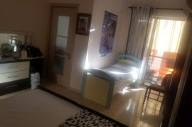 Apartament ne shitje prane Shkolles se Baletit, Πώληση