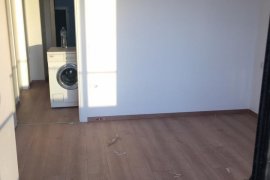 APARTAMENT ME QIRA 1+1 RRUGA FERIT XHAJKO, Qera