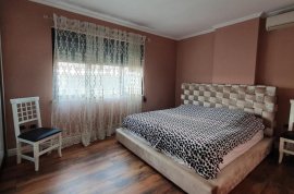 Apartament 3+1 ne shitje ne zonen e Bllokut, Venta