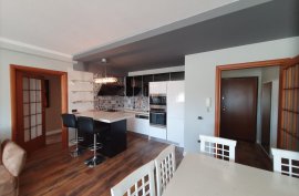 Apartament 3+1 ne shitje ne zonen e Bllokut, Πώληση