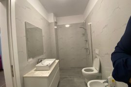 Shitet apartament 2+1 te Komuna e Parisit!, Sale