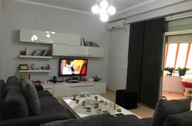 Shitet, Apartament 2+1, Fresku, Tiranë 85,000 € , Πώληση