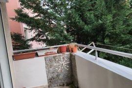  Rr e Zallit jepet me qira apartament 2+1, Ενοικίαση