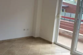 Jepet me qira apartament 2+1 kompleksi kolombo..!!, Miete