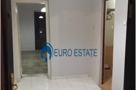 Tirane,shes Hyrje 2+1, Kati 4 ,75 m² (21 Dhjetori), Verkauf