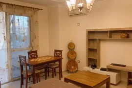 Apartament 2+1 me qira prane sheshit Wilson, Ενοικίαση