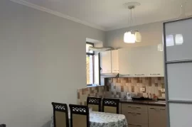 Apartament 4+1 me qera në “Laprakë”, Alquiler