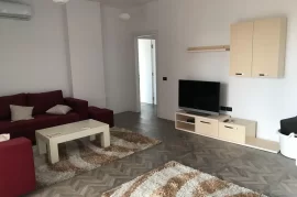 Apartament 2+1 me qira  Rr Kosovareve , Qera