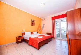 Katerini Greqi SHITET Hotel 4-katësh me 28 dhoma