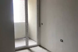 Shitet Apartament 2+1 Tirana Golden Park , Shitje