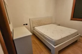 Jepet me Qera Apartament 3+1...!!, Ενοικίαση