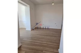 Xhamia e Tabakve, apartament 1+1 në shitje, Venta