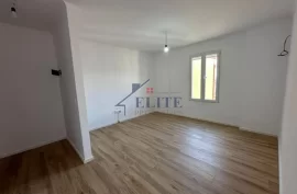 Apartament 2+1 në shitje në Xhamllik, Eladás