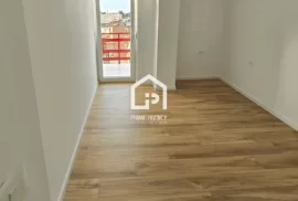 SHITET APARTAMENT 2+1/Rruga Xhanfize Keko , Eladás