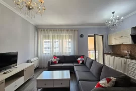 Apartament me qira tek Rruga Kavajes , Shitje