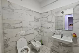 Apartament me qira tek Rruga Kavajes , Venta