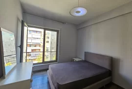 Apartament me qira tek Rruga Kavajes , Shitje