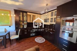 SHITET: Super APARTAMENT 2+1+2/ Pranë Market Joena, Πώληση