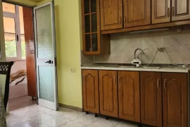 JEPET ME QIRA: Apartament 2+1/ Rruga Elbasanit, Ενοικίαση