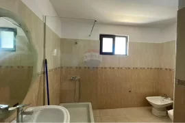 Apartament 2+1 me Qera, Bllok, Qera