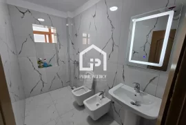 SHITET: Apartament 1 +1 / Pogradec/Rr: RINIA, Sale