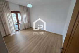 SHITET: Apartament 1 +1 / Pogradec/Rr: RINIA, Shitje