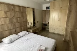 Apartament me qira ne Astir 500 Euro, Bérlés