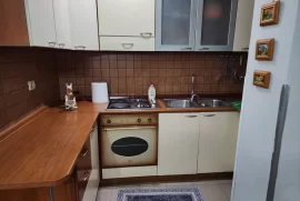 JEPET ME QIRA: Apartament 2+1/ Rruga Elbasanit/, Ενοικίαση