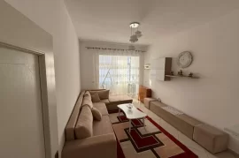 Apartament me qira Kinostudio 500 Euro , Ενοικίαση