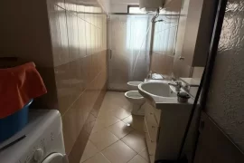 Apartament me qira Kinostudio 500 Euro , Ενοικίαση