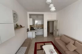 Apartament me qira Kinostudio 500 Euro , Bérlés